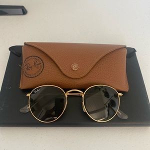 Ray-Ban Round Metal Sunglasses